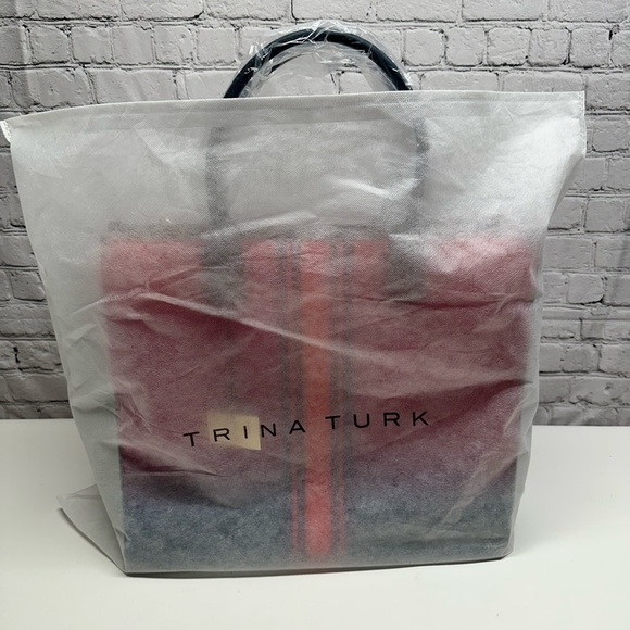 TRINA TURK TOTE BAG  Vibrant Pink and Orange Tote NWT - Picture 11 of 11